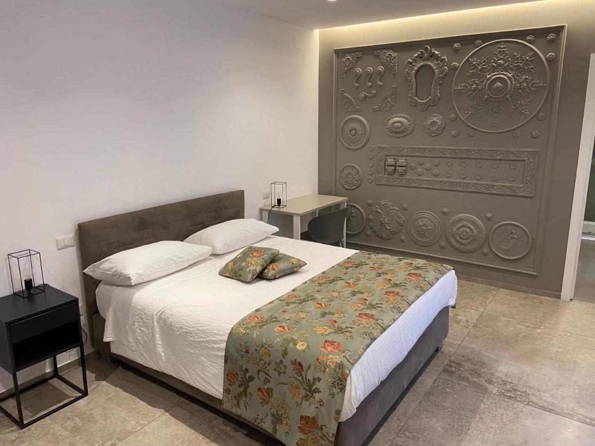 Il Cavaliere Bed And Breakfast Caserta Exterior photo